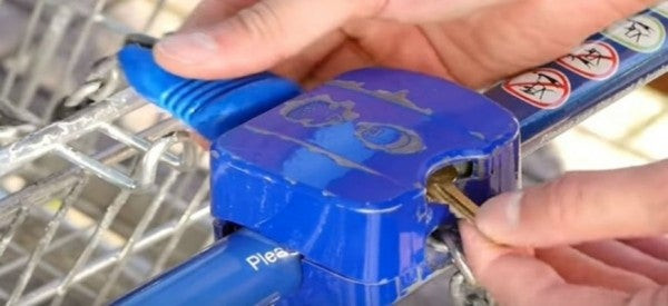 Θα σας λύσουν τα χέρια! Απίθανα καθημερινά κόλπα για να μην… βασανίζεστε! (βίντεο)